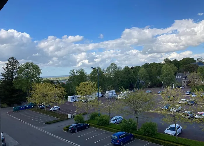 F2 Vire Centre
